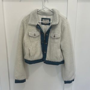 Ashley vintage charm Sherpa jacket